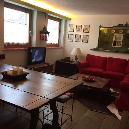 Apartamento Meschihouse - Chesa Engadina Samedan Exterior foto